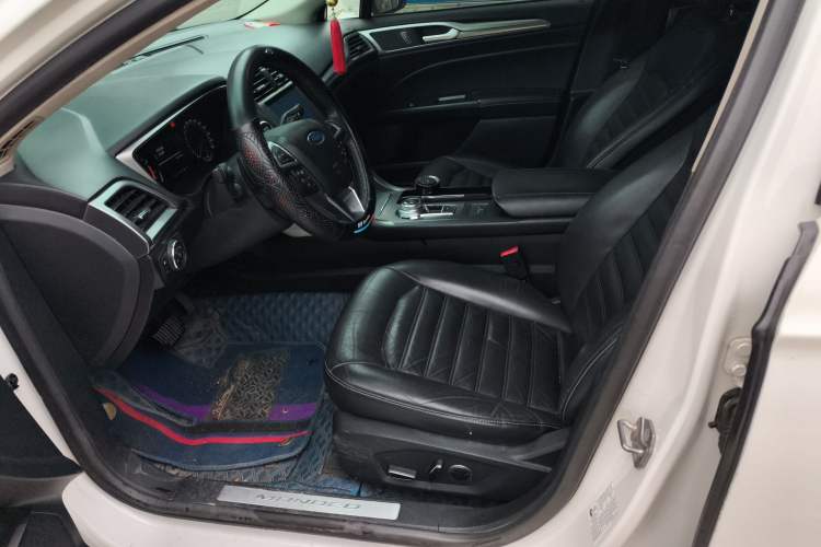 Used Ford Mondeo 2017 EcoBoost 180 Stylish Model Left Front Seat