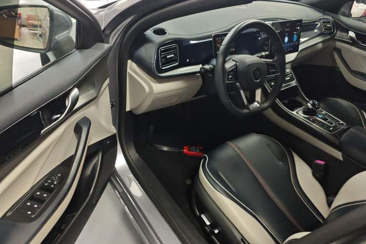 Used BYD Qin PLUS 2021 DM-i 55KM Flagship Model
