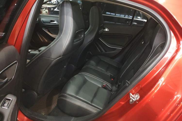 Used Mercedes-Benz GLA 2017 GLA 200 Sport Edition Left Rear Seat