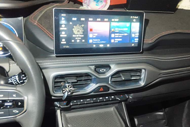 Used Geely Auto Haoyue 2020 1.8TD DCT Luxury Model 5 Seats
