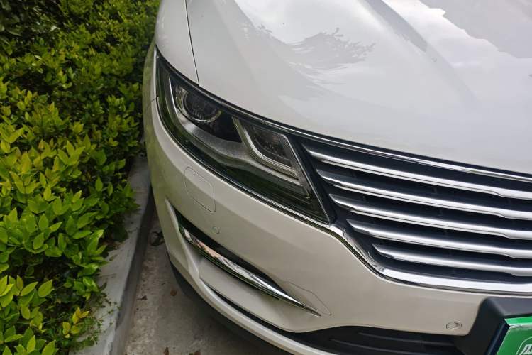 Used Lincoln MKC 2017 2.0T Two-Wheel-Drive Luxury Edition