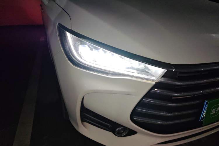 Used BYD Song MAX 2018 1.5T Automatic Smart Connect Luxury 7-Seater
