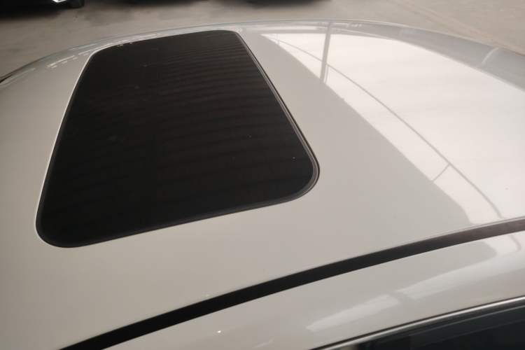 Used Nissan Sylphy 2019 1.6XV CVT Smart Connect Luxury Edition China V Standard Roof