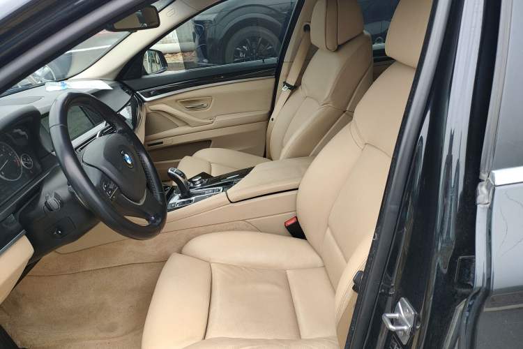 Used BMW 5 Series GT 2011 535i xDrive Luxury Edition