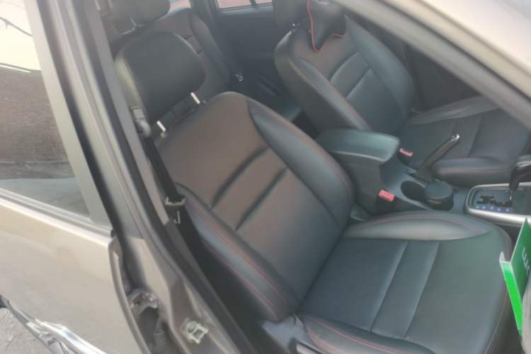 Used Chery Tiggo 3 2015 1.6L CVT ZhiShang Sport Edition
