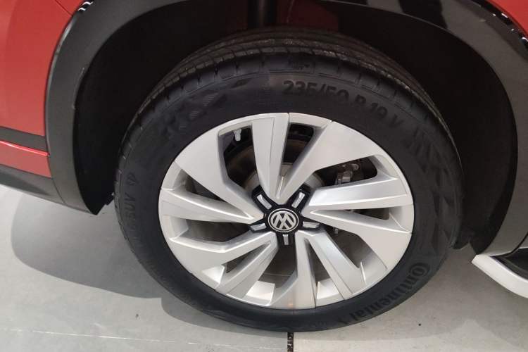 Used Volkswagen Tayron X 2020 330TSI Two-Wheel Drive Luxury Smart Connectivity Version