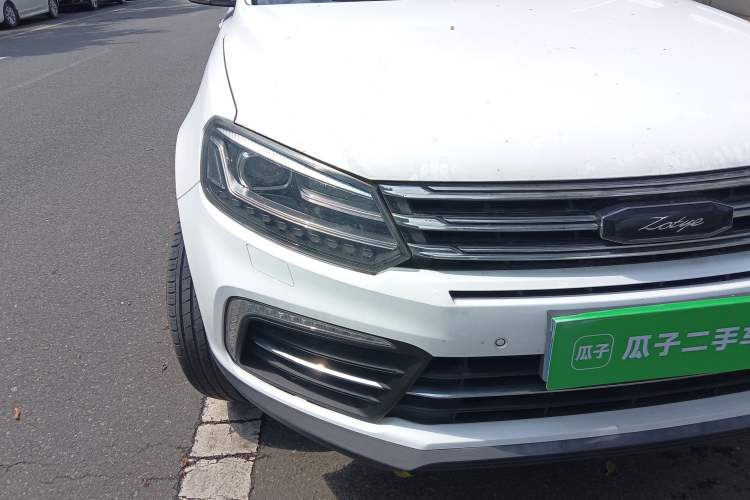 Used Zotye T600 Coupe 2017 1.5T Automatic Luxury Model Right Front Headlight