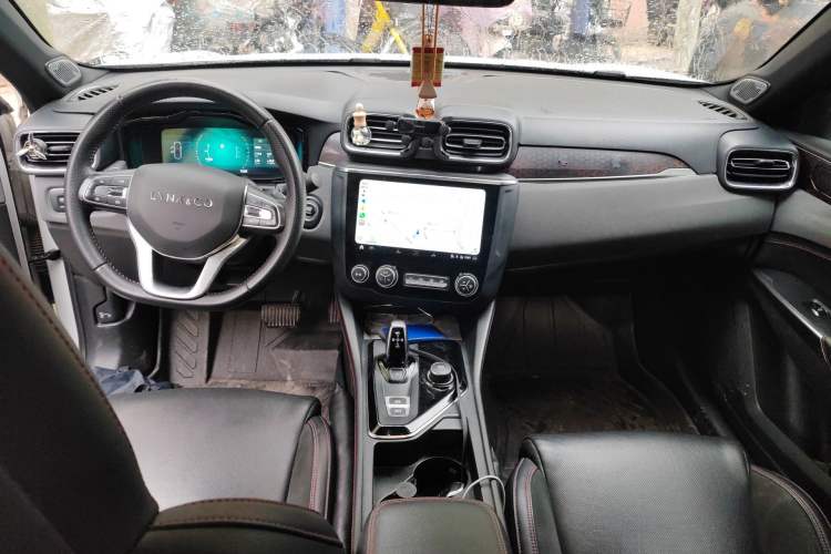 Used Lynk & Co 03 2019 1.5TD DCT JingPro Edition China VI Standard Center Console