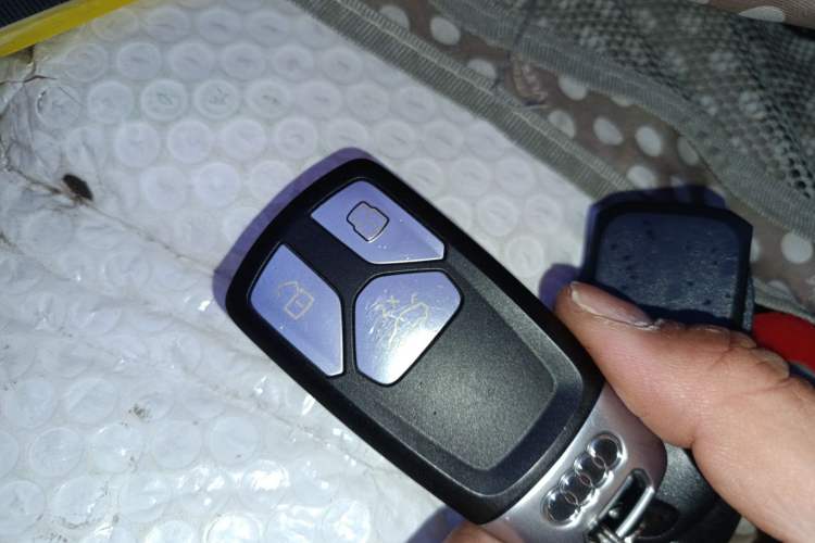 Used Audi A4 (Import) 2020 Avant Avant-garde 40 TFSI Fashionable and Dynamic Model
