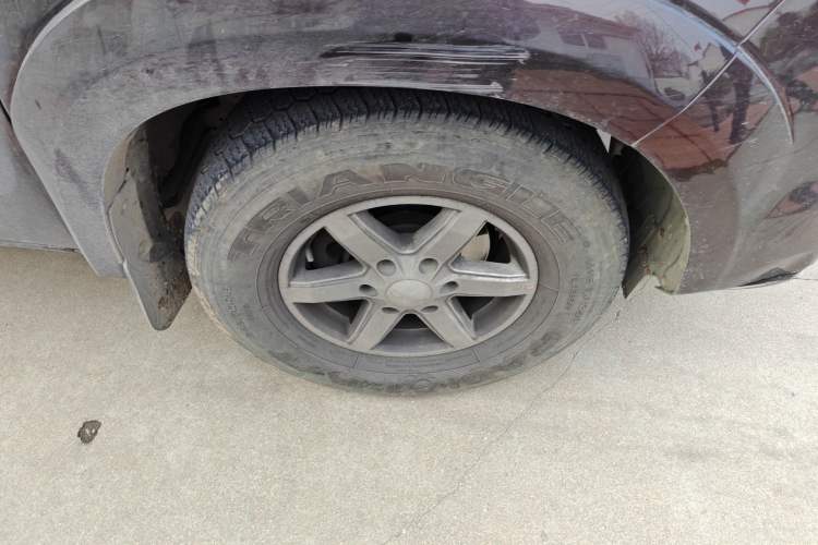 Used JMC Baodian 2023 2.5T Diesel Two-Wheel Drive Comfort Edition Standard Wheelbase JX4D25A6L Right Front Wheel Hub