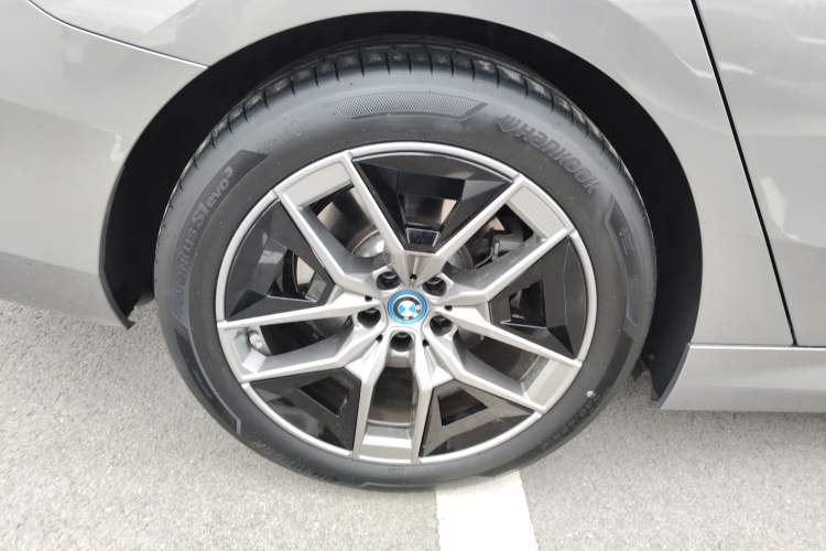 Used BMW i5 2024 eDrive 35L M Sport Package
