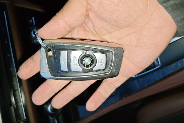 Used BMW 5 Series 2017 520Li Elegant Edition
