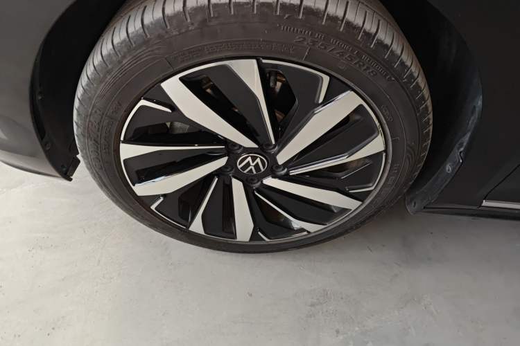 Used Volkswagen Passat 2024 380TSI Dragon Edition