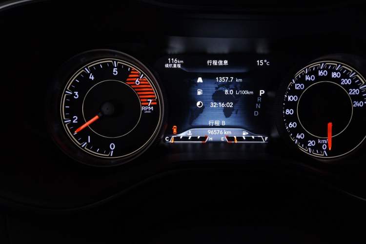 Used Jeep Cherokee 2019 2.0T Two-Wheel Drive Smart Enjoyment Version China VI