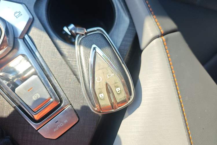 Used CHANGAN UNI-V 2022 1.5T Prestige Version