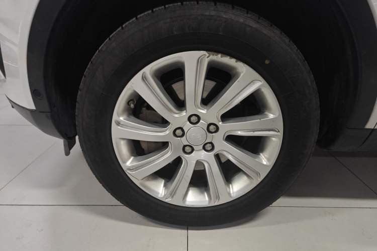 Used Land Rover Discovery Sport 2019 240 PS SE Version China VI Standard