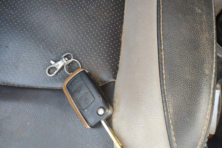 Used HYOSOW H3 2015 1.5L manual luxury version
