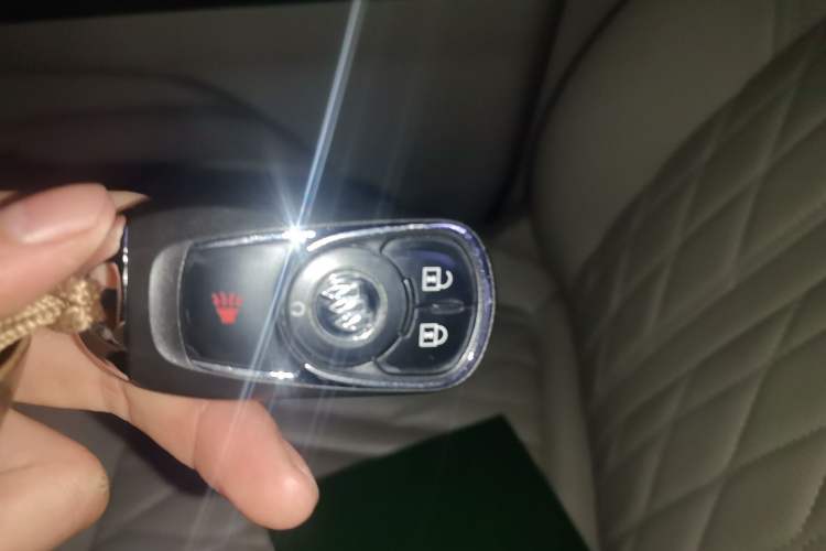 Used Buick GL8 2018 ES 28T Comfort Model China VI Standard
