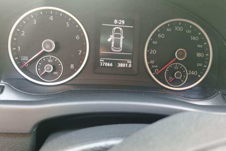 Used Volkswagen Tiguan 2015 1.8TSI Automatic Two-Wheel Drive Trend Edition
