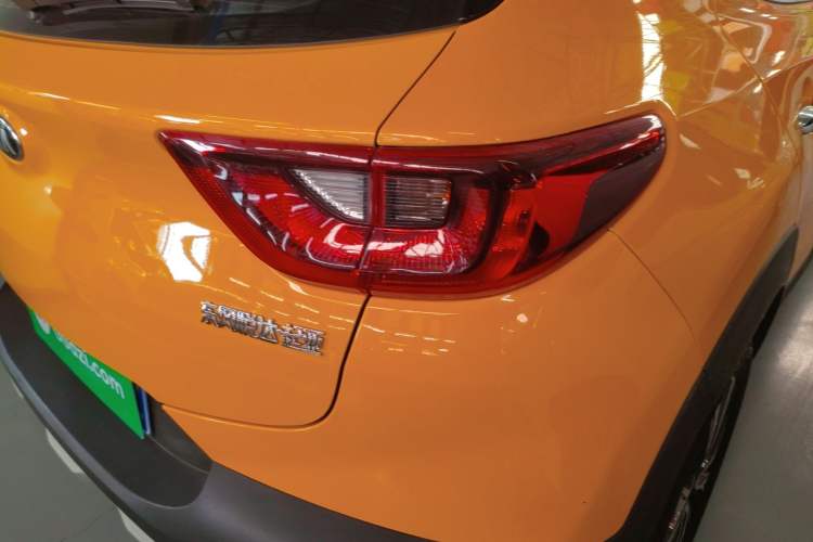 Used Kia kx1 Stonic 2019 1.4L Automatic Sport Edition China VI Right Rear Taillight