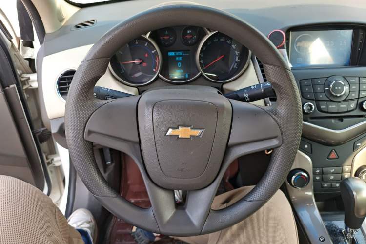 Used Chevrolet Cruze 2015 1.5L Classic SE AT
