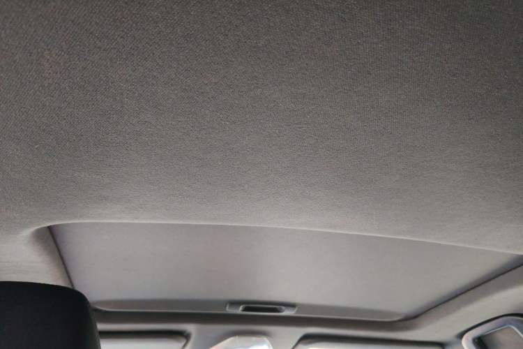 Used Toyota IZOA 2018 2.0L Yichi Version China VI Standard
