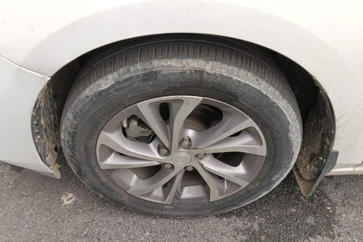 Used Buick Verano 2023 Pro Enjoyment Edition Left Front Wheel Hub