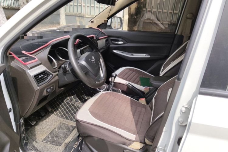 Used Wuling Hongguang 2018 1.5L S Comfort Model L2B Left Front Seat