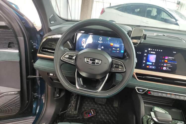 Used Geely Auto Monjaro L 2021 2.0TD DCT EVO Two-Wheel Drive Smart Luxury Version Steering Wheel