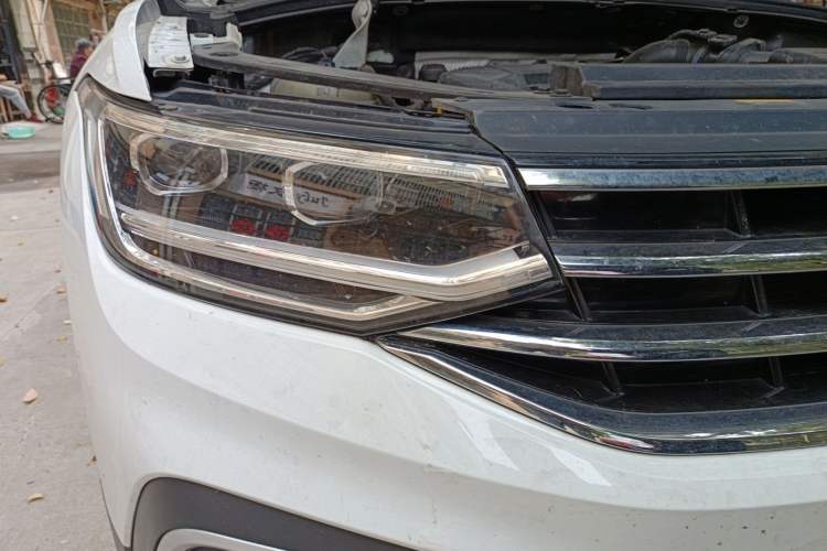 Used Volkswagen Tiguan L 2022 330TSI Automatic Two-Wheel Drive Smart Edition Right Front Headlight