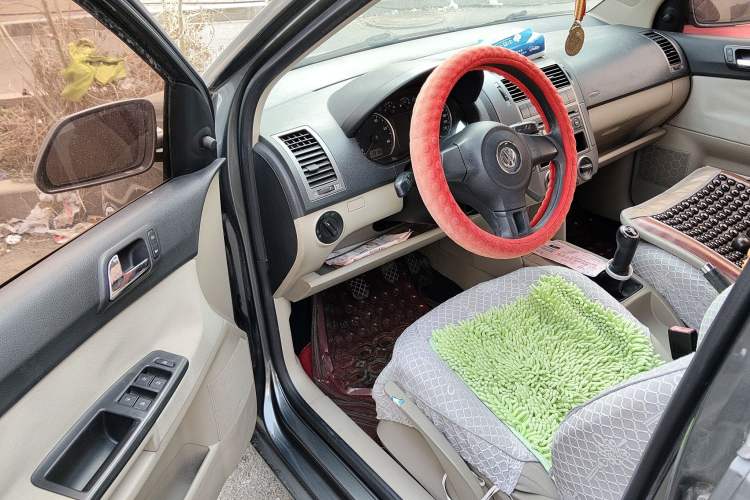 Used Volkswagen Polo 2011 Jingqu 1.4L Manual Shishang Edition