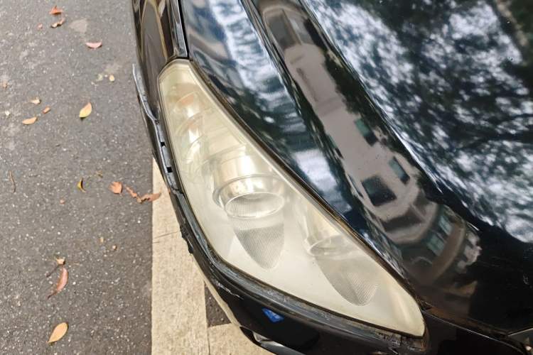 Used Bestune B50 2011 1.6L automatic with sunroof
