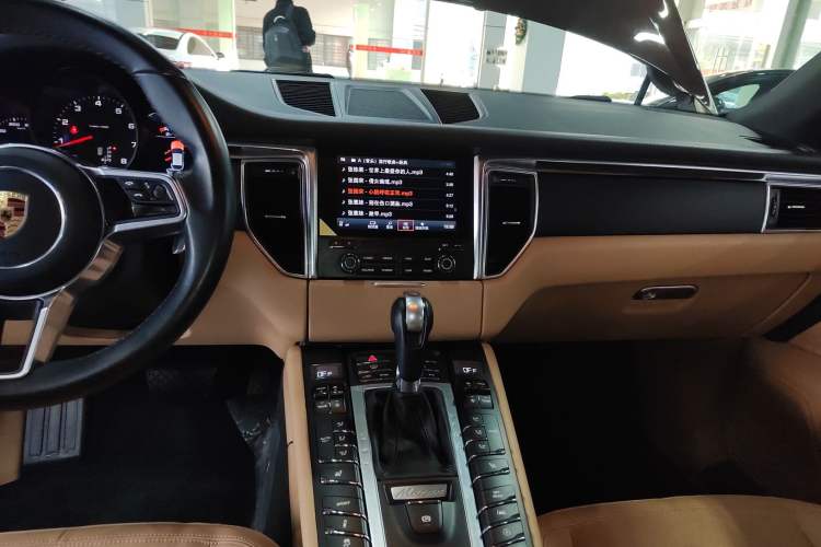 Used Porsche Macan 2017 Macan 2.0T
