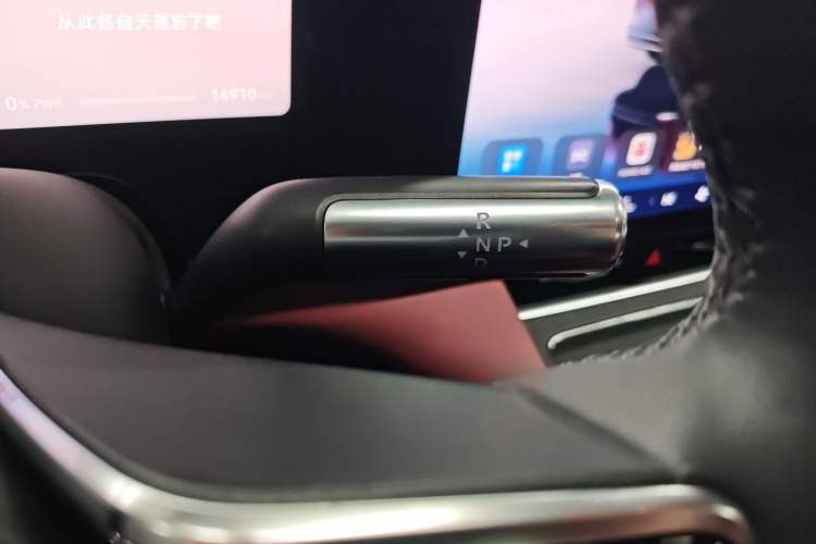 Used Hima AITO M8 2025 Extended-Range Ultra Version 53.4 kWh 5-Seater Edition Gear Lever