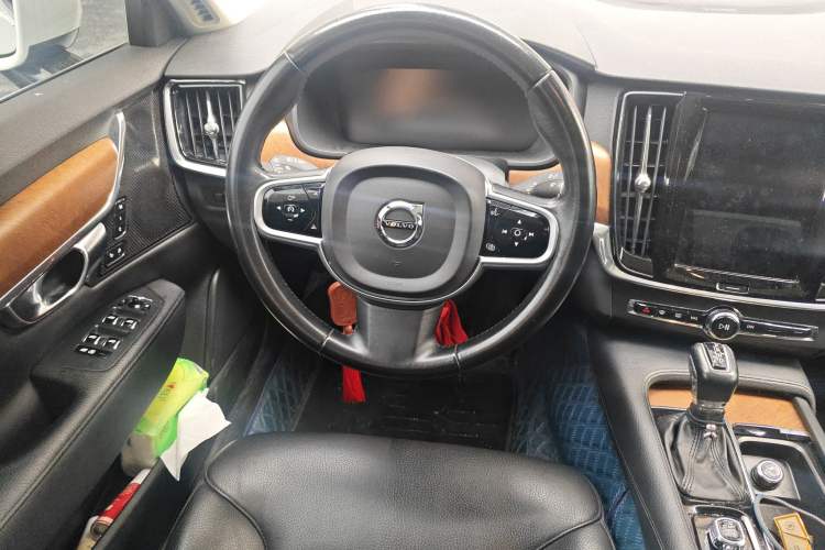 Used Volvo S90 2018 T5 Zhiyuan Edition