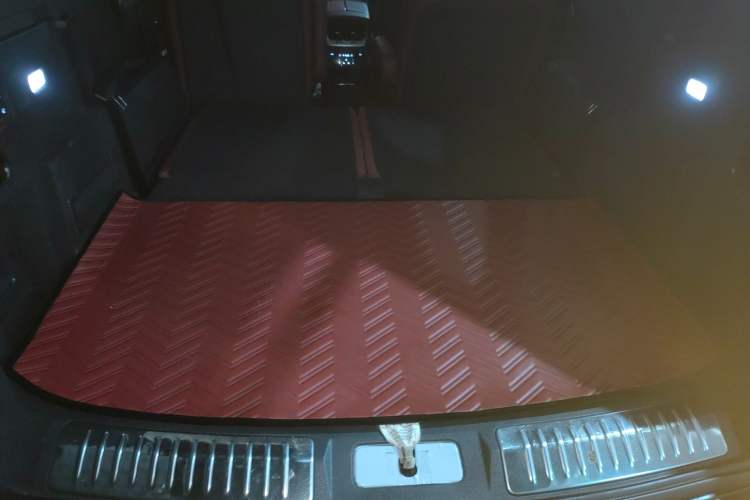 Used Hongqi E-HS9 2021 460 km Range Flagship Edition Six-Seater Trunk