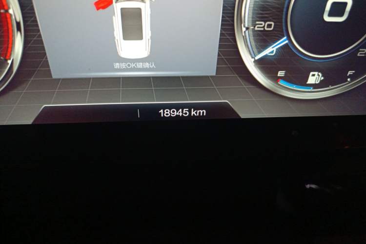 Used Bestune T99 2022 20TD Automatic Sport Premium Edition Odometer Close Up