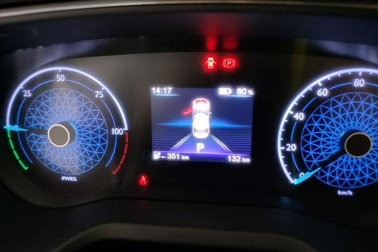 Used Hongqi E-QM5 2022 431 km Charge & Enjoy Edition
