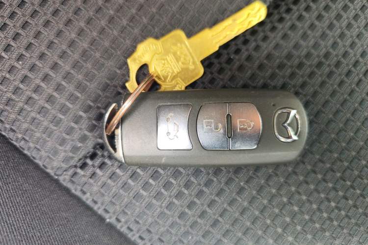 Used Mazda 3 Axela 2019 Cloud-Controlled Sedan 1.5L Automatic Luxury Model China VI Standard