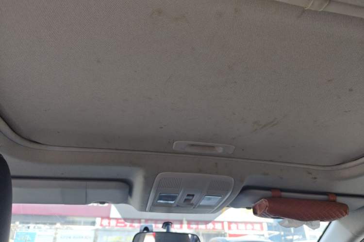 Used Mazda Mazda 3 Axela 2014 Sedan 1.5L Automatic Luxury Model