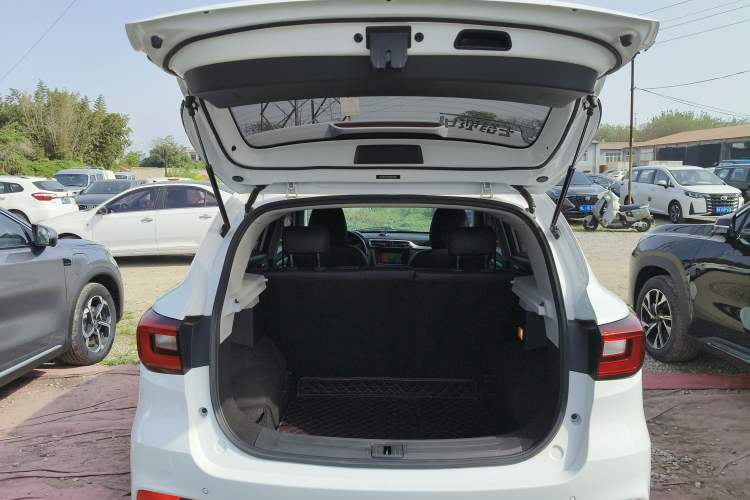 Used MG ZS 2018 1.5L Manual Comfort Edition China V Standard Trunk