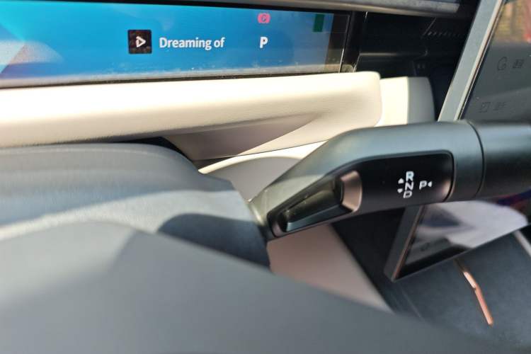 Used Lynk & Co Z10 2025 95 kWh 702 km All-Wheel Drive Intelligent Driving Ultra Gear Lever