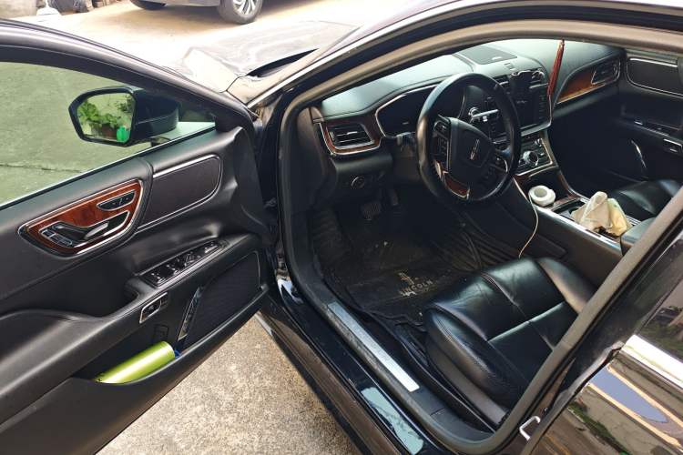 Used Lincoln Continental 2017 2.0T Two-Wheel Drive Deluxe Edition
