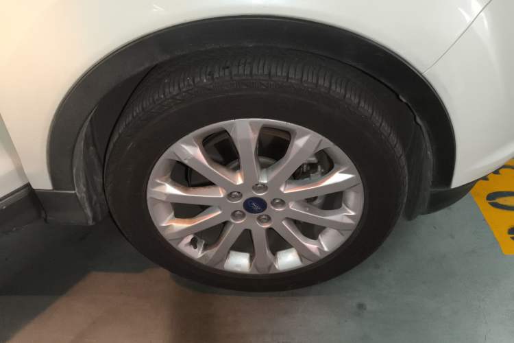 Used Ford Kuga 2015 2.0L GTDi Four-Wheel Drive Elite Model
