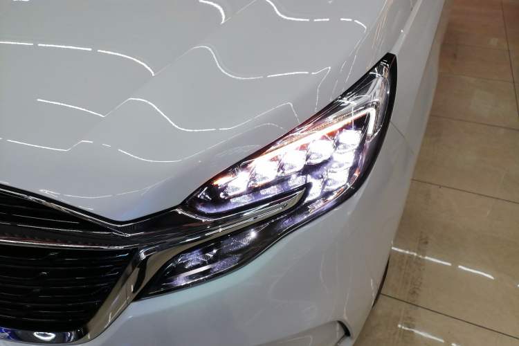 Used Buick GL8 2020 ES Land Cruiser 653T Luxury Edition