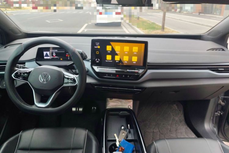 Used Volkswagen ID.4 X 2022 Pure Long-Range Version Center Console