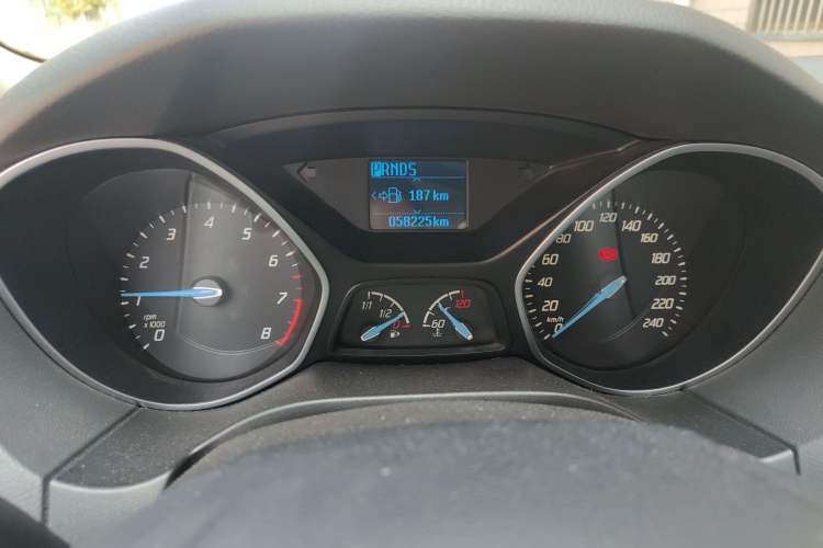 Used Ford Focus 2012 Sedan 1.6L Automatic Fashion Edition