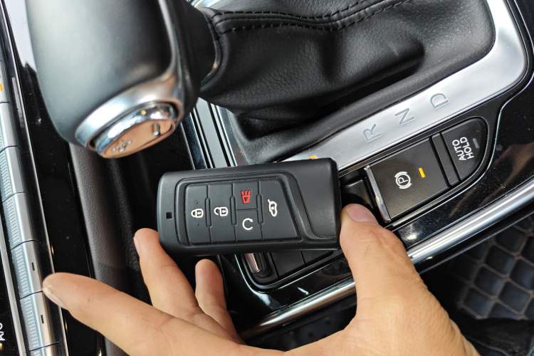 Used GAC Trumpchi M6 2019 270T DCT Luxury Edition (7-seater) China VI Interior 1