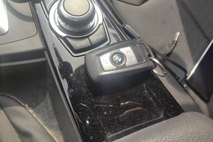 Used BMW 3 Series 2016 320i Fashion Model
