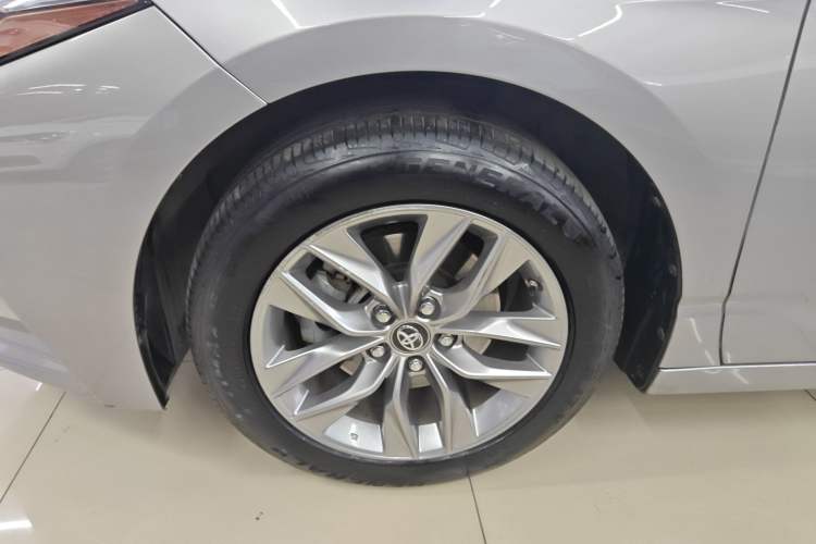 Used Toyota Avalon 2019 2.0L Luxury Edition China VI Standard
